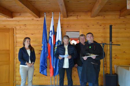 Krajanke in krajani Krajevne skupnosti Pšajnovica namenu predali Dom krajanov (15)
